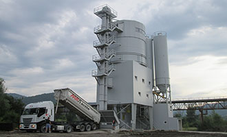 Vežová betonáreň na výrobu transportbetónu s ohrevom